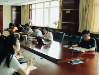 装备公司召开通讯员例会