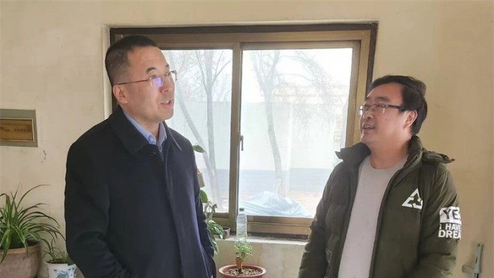 新春慰问暖人心 坚守岗位显担当刘亚雄深入一线看望慰问春节值班职工